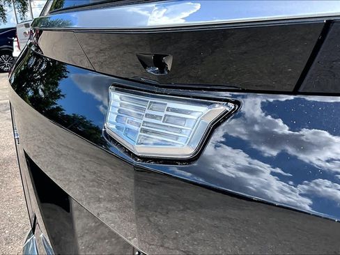 Used 2026 Cadillac Vistiq Premium Luxury AWD/4WD image 30
