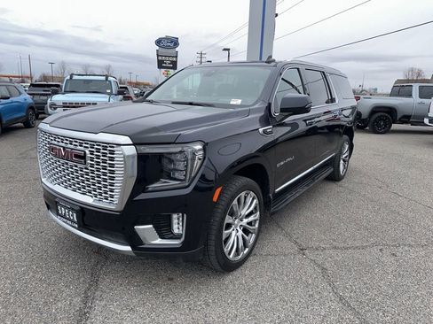 Used 2022 GMC Yukon XL Denali image 7