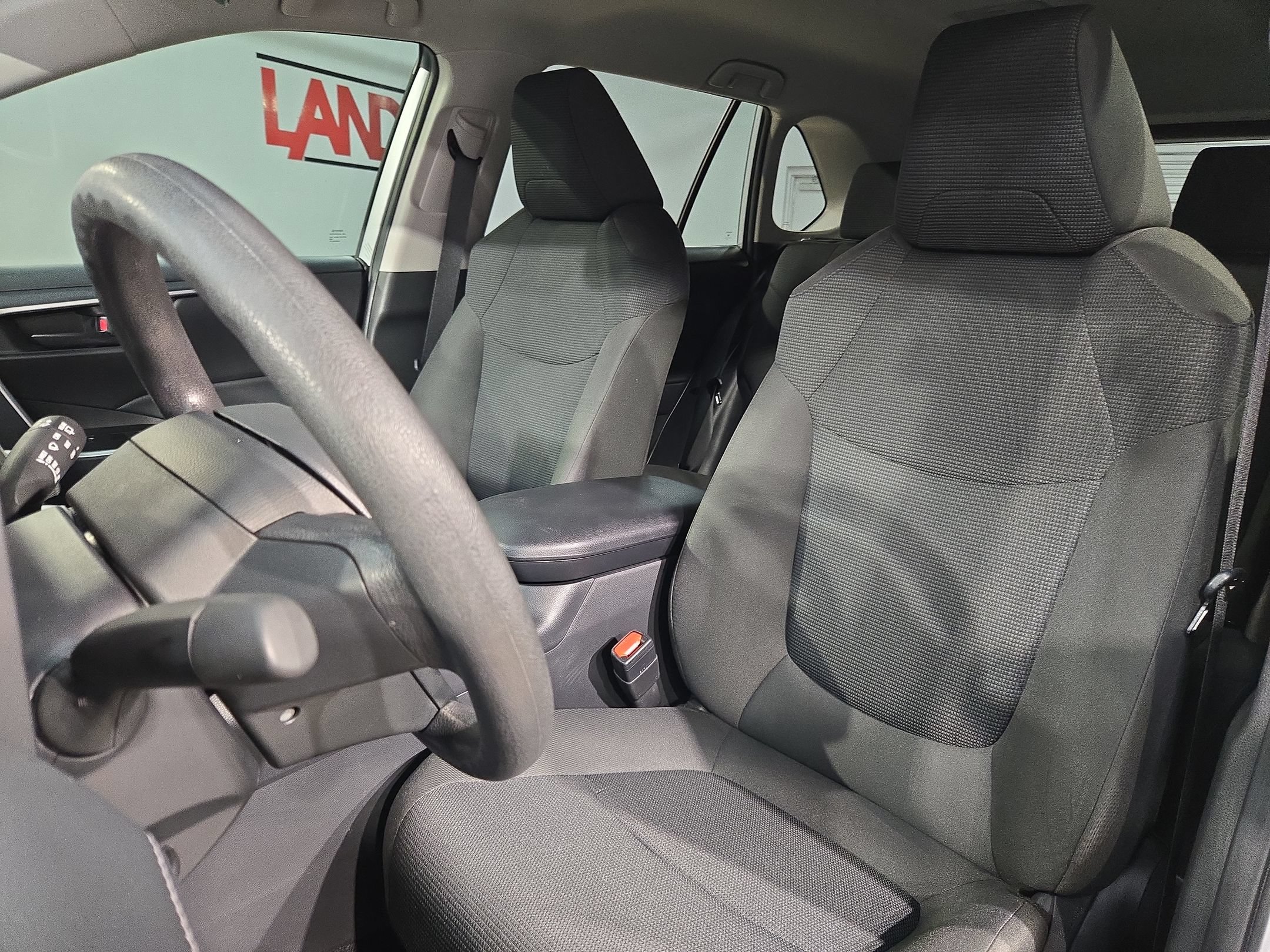 Certified 2025 Toyota RAV4 LE FWD image 23