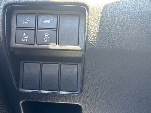 Used 2018 Honda CR-V EX-L image 6