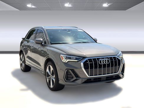 Used 2020 Audi Q3 2.0T Premium Plus AWD/4WD image 7