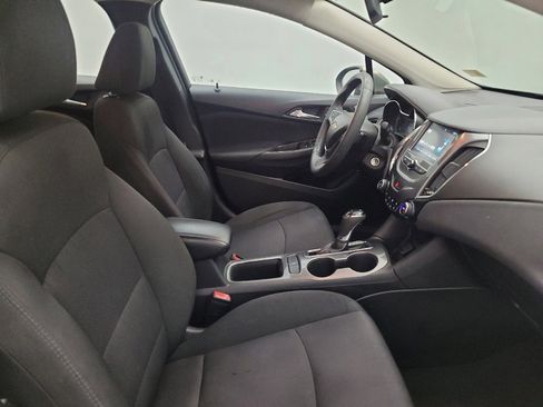 Used 2018 Chevrolet Cruze LT FWD image 21