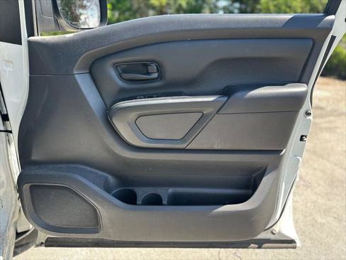 Used 2017 Nissan Titan S RWD image 19