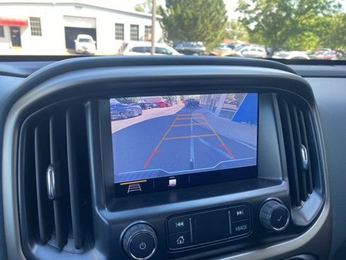 Used 2022 Chevrolet Colorado Z71 image 19