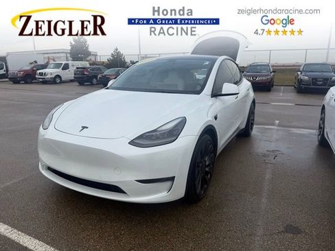Used 2022 Tesla Model Y Performance image 1