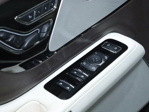 Used 2023 Lincoln Aviator Black Label w/ Jet Package image 19