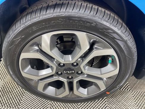 New 2025 Kia Soul EX image 12