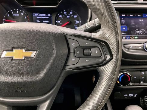 Used 2021 Chevrolet TrailBlazer LS FWD image 18