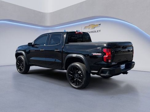 Used 2023 Chevrolet Colorado Trail Boss w/ Advanced Trailering Package AWD/4WD image 3