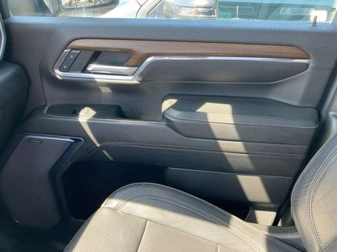 Used 2024 Chevrolet Silverado 2500 High Country w/ High Country Premium Package AWD/4WD image 21