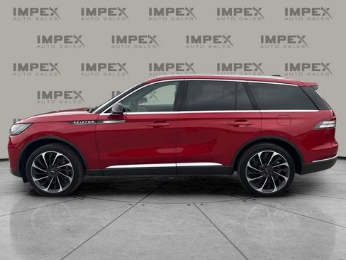 Used 2025 Lincoln Aviator Reserve w/ Equipment Group 201A AWD/4WD image 2