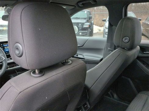 Used 2025 Chevrolet Equinox LT image 26