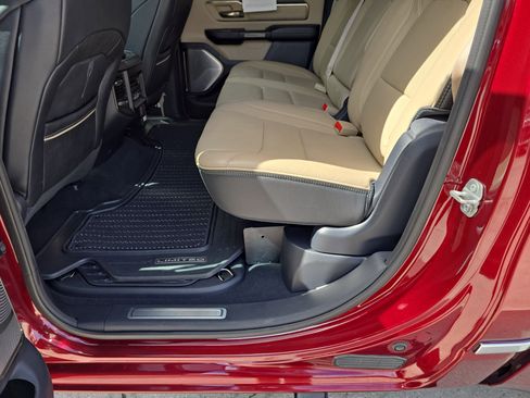 Used 2019 RAM 1500 Limited AWD/4WD image 16