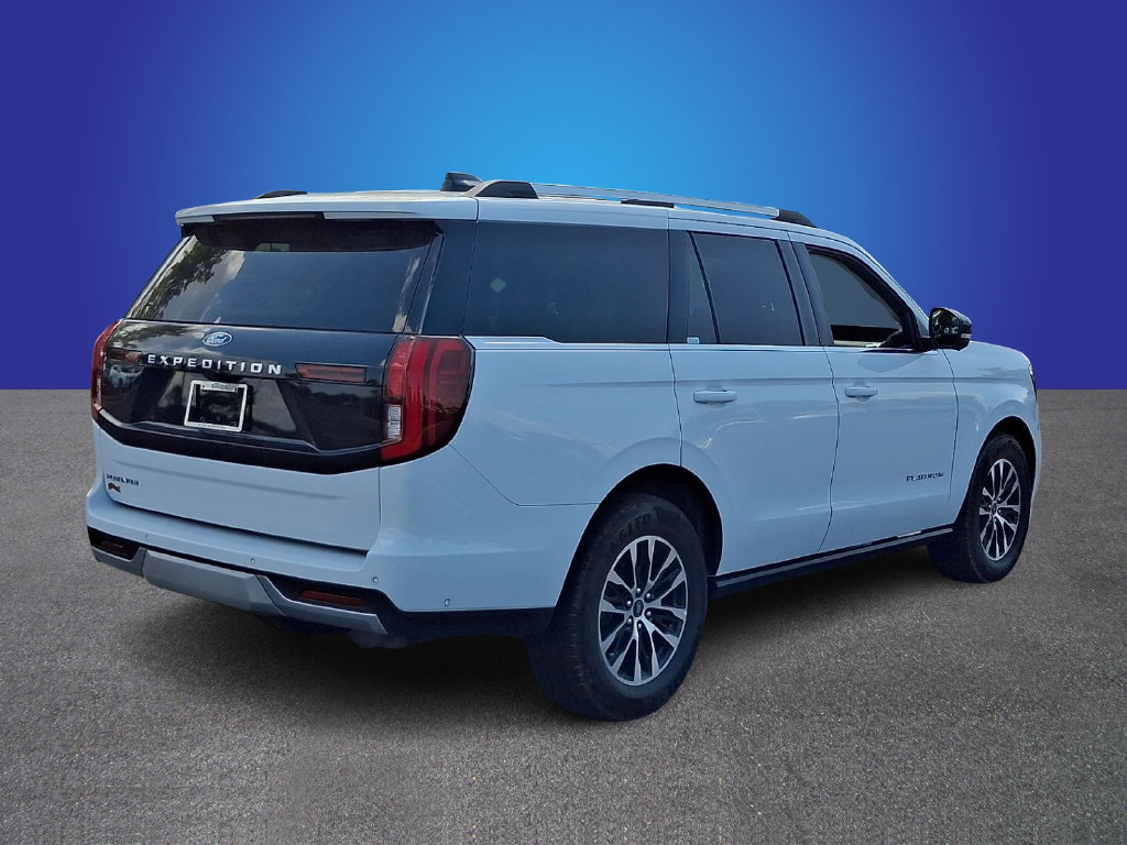 Used 2025 Ford Expedition Platinum AWD/4WD image 4