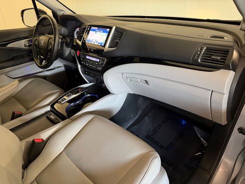 Used 2017 Honda Pilot Touring image 36