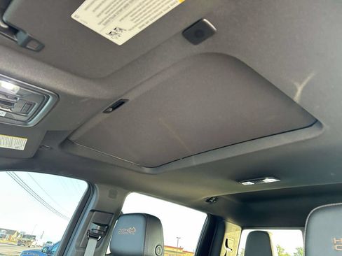 Used 2025 Chevrolet Silverado 2500 High Country w/ High Country Premium Package AWD/4WD image 18