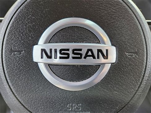 Used 2021 Nissan Rogue SL w/ Premium Package image 27