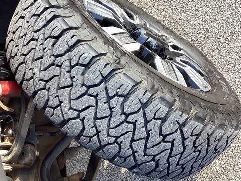 Used 2024 GMC Sierra 2500 Denali w/ Denali Reserve Package image 19