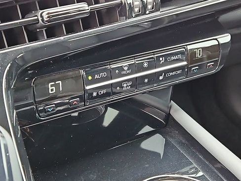 Used 2023 Toyota Mirai w/ Advanced Technology Package RWD image 17