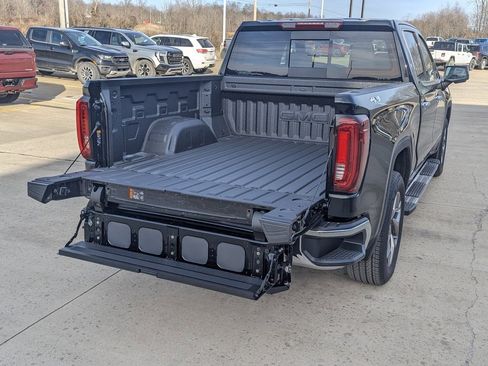 New 2026 GMC Sierra 1500 SLT w/ SLT Premium Package image 13