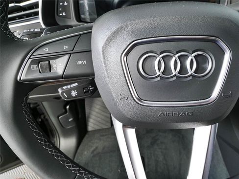 Used 2026 Audi Q7 3.0T Premium Plus w/ Premium Plus Package AWD/4WD image 11