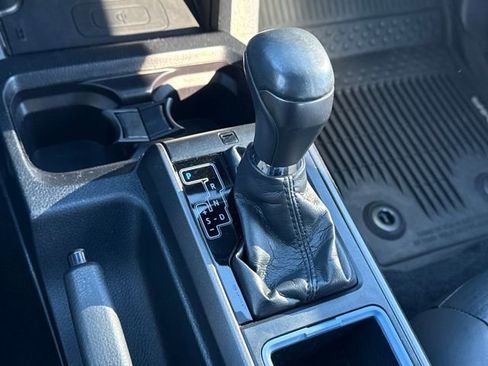 Used 2019 Toyota Tacoma TRD Sport image 59