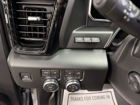 New 2026 GMC Sierra 1500 AT4 w/ AT4 Premium Package image 18