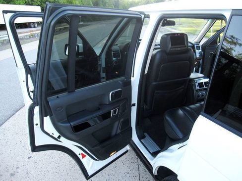 Used 2011 Land Rover Range Rover Supercharged AWD/4WD image 29