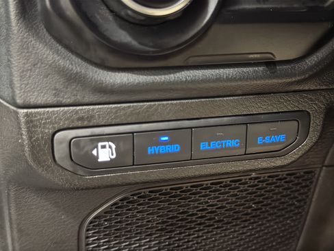 Used 2024 Jeep Wrangler Unlimited Rubicon 4xe AWD/4WD image 33