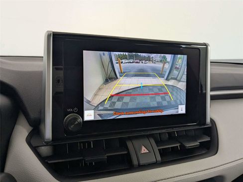 Certified 2023 Toyota RAV4 XLE w/ Convenience Package image 19