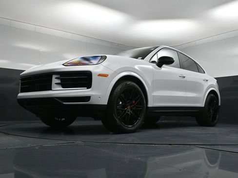 New 2026 Porsche Cayenne S AWD/4WD image 22