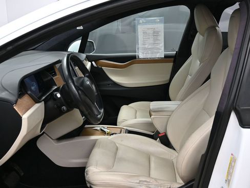 Used 2021 Tesla Model X Long Range AWD/4WD image 16