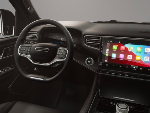 New 2026 Jeep Grand Wagoneer 2WD image 9