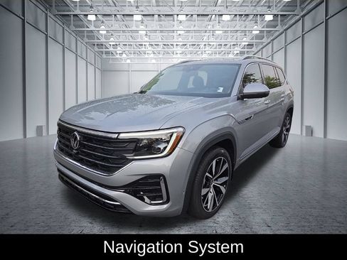 Used 2026 Volkswagen Atlas SEL Premium R-Line AWD/4WD image 3