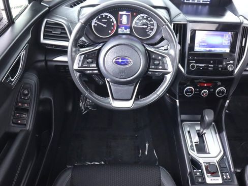 Used 2023 Subaru Forester Premium image 33