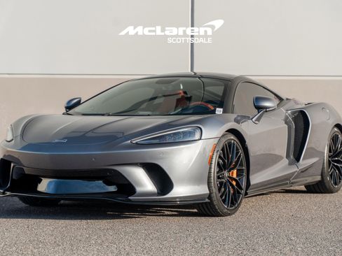 Used 2023 McLaren GT image 3