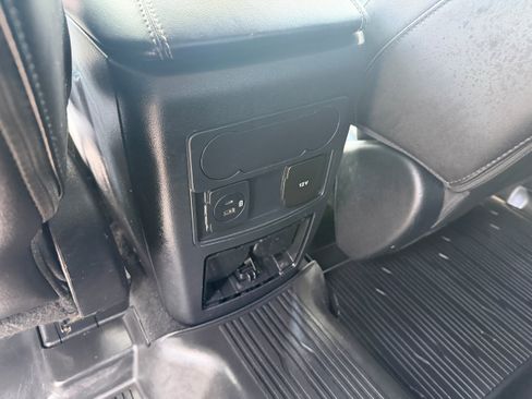 Certified 2022 Ford Explorer XLT w/ Equipment Group 202A AWD/4WD image 21
