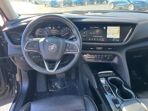 Used 2022 Buick Envision Avenir w/ Technology Package II image 17