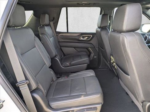 Used 2022 Chevrolet Tahoe Z71 w/ Luxury Package image 22