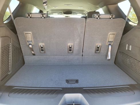 New 2026 Chevrolet Tahoe LS image 7