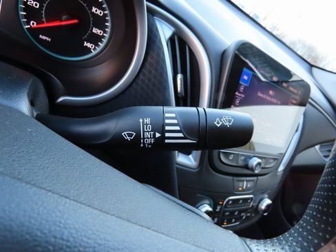 Used 2024 Chevrolet Malibu LT image 38