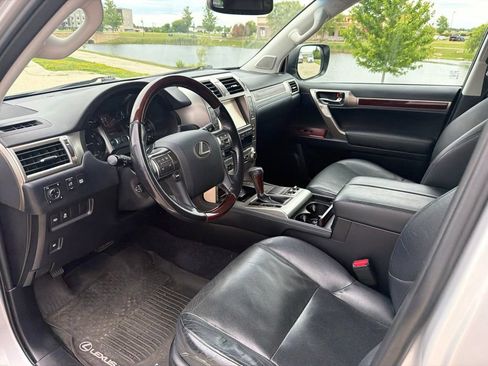 Used 2019 Lexus GX 460 Premium AWD/4WD image 9