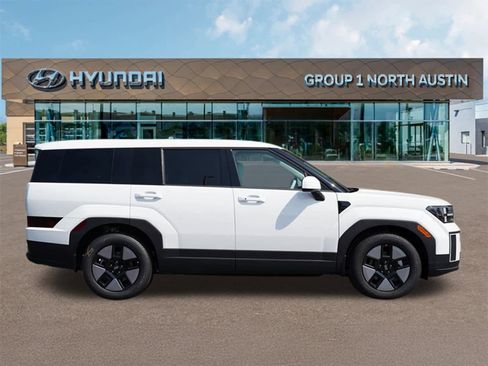 New 2026 Hyundai Santa Fe SE image 3