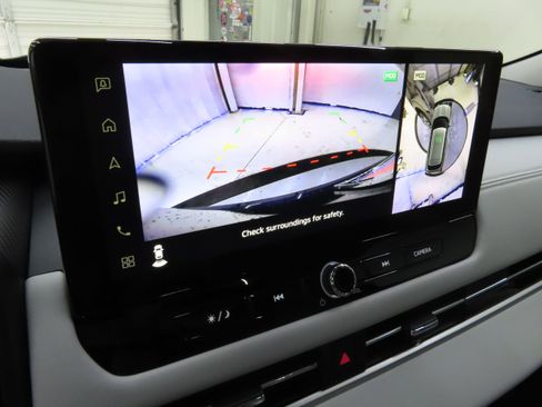 New 2025 Mitsubishi Outlander SEL image 16