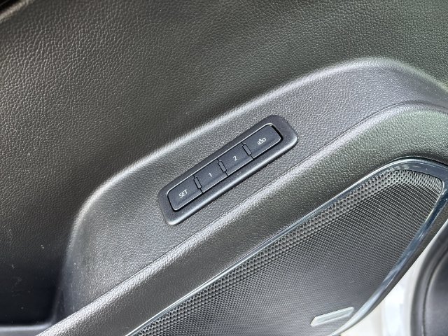 Used 2019 Chevrolet Suburban LT AWD/4WD image 29