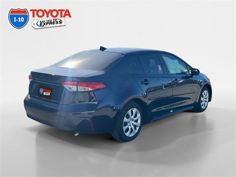Certified 2025 Toyota Corolla LE image 5