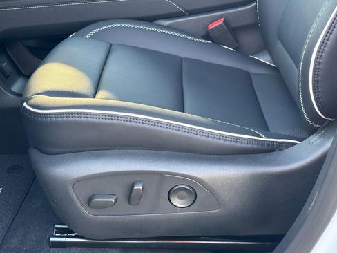 New 2026 GMC Acadia Denali w/ Super Cruise Package image 25