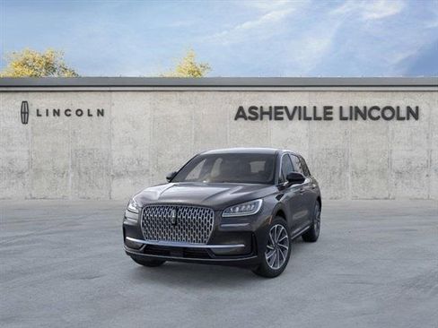 New 2025 Lincoln Corsair AWD w/ Equipment Group 101A image 2