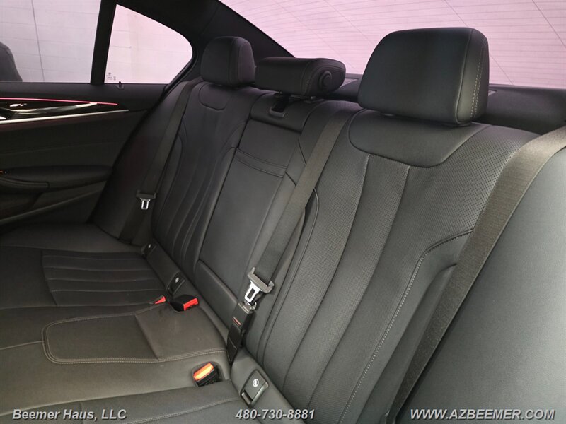 Used 2023 BMW 530i w/ M Sport Package RWD image 32
