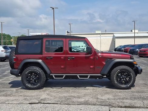 Used 2021 Jeep Wrangler Unlimited Sport AWD/4WD image 12
